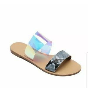 WOMEN BLACK AND WHITE SNAKE PRINT FLATS SHOES